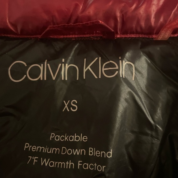 Calvin Klein Packable Down Puffer Jacket - Picture 6 of 7